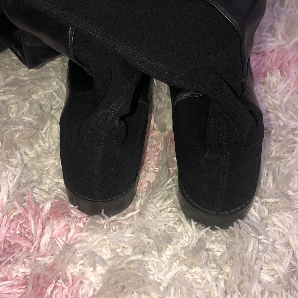 Boots - Picture 4 of 4